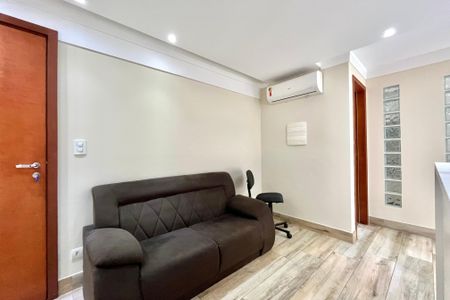 Sala de kitnet/studio para alugar com 1 quarto, 34m² em Jabaquara, São Paulo