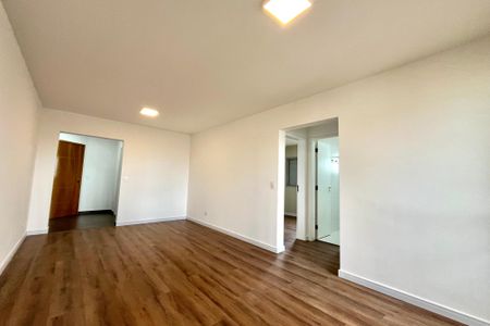 Sala de apartamento para alugar com 2 quartos, 70m² em Jardim Brasil (zona Sul), São Paulo