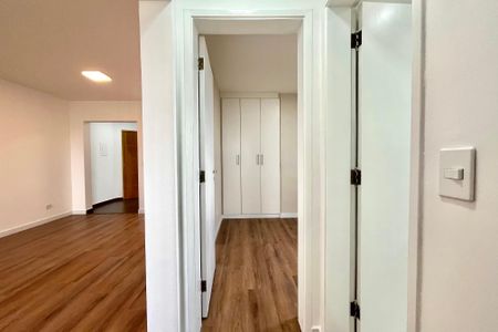 Apartamento à venda com 70m², 2 quartos e 1 vagaCorredor 