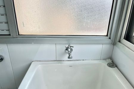 Apartamento à venda com 70m², 2 quartos e 1 vagaÁrea de Serviço