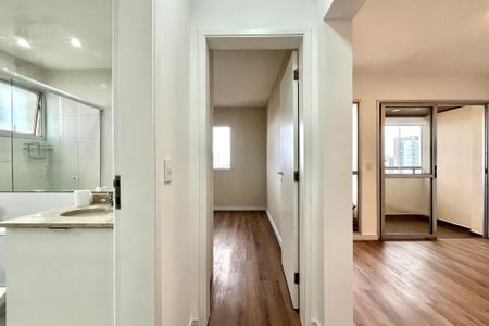 Apartamento à venda com 70m², 2 quartos e 1 vagaCorredor 