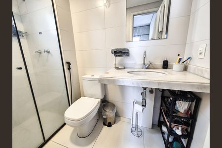 Apartamento para alugar com 64m², 2 quartos e 1 vaga Apartamento para alugar com 64m², 2 quartos e 1 vagaBanheiro da Suíte