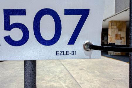 Apartamento à venda com 72m², 1 quarto e 1 vagaEZLE-31