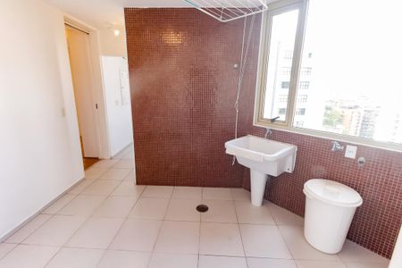 Área de Serviço de apartamento para alugar com 4 quartos, 250m² em Paineiras do Morumbi, São Paulo