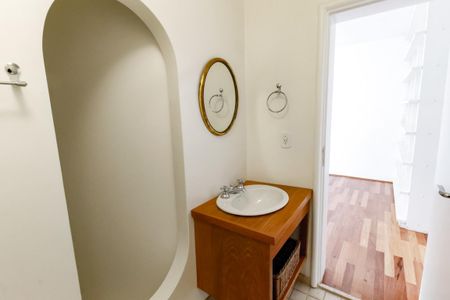 Apartamento para alugar com 250m², 4 quartos e sem vaga Apartamento para alugar com 250m², 4 quartos e sem vagaBanheiro da Suíte 1