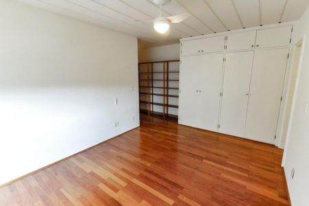 Apartamento para alugar com 250m², 4 quartos e sem vaga Apartamento para alugar com 250m², 4 quartos e sem vagaSuíte 3