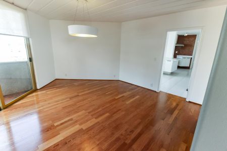 Apartamento para alugar com 250m², 4 quartos e sem vaga Apartamento para alugar com 250m², 4 quartos e sem vagaSala 2