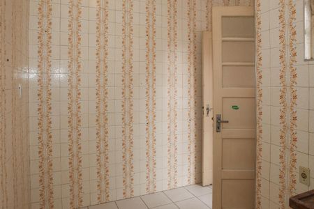Apartamento para alugar com 65m², 2 quartos e sem vaga Apartamento para alugar com 65m², 2 quartos e sem vagaCozinha e Área de Serviço