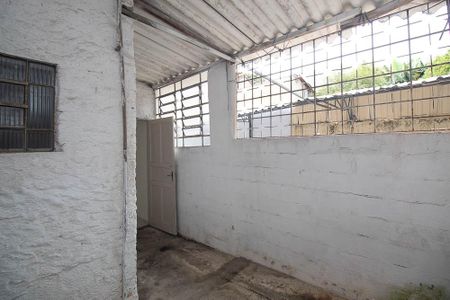 Casa para alugar com 110m², 2 quartos e 1 vagaÁrea de Serviço