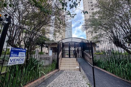 Apartamento para alugar com 78m², 2 quartos e 1 vagaFachada com Plaquinha