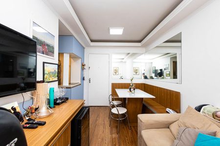 Apartamento à venda com 40m², 1 quarto e sem vaga Apartamento à venda com 40m², 1 quarto e sem vagaSala