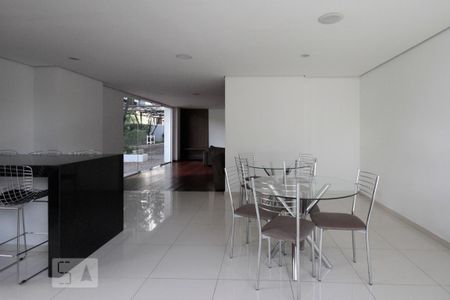 Apartamento à venda com 40m², 1 quarto e sem vaga Apartamento à venda com 40m², 1 quarto e sem vagaÁrea comum - Salão de festas