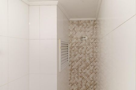 Apartamento para alugar com 50m², 2 quartos e sem vaga Apartamento para alugar com 50m², 2 quartos e sem vagaBanheiro social