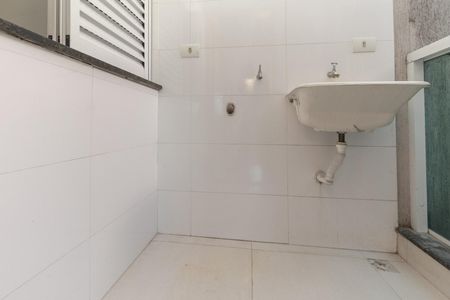 Apartamento para alugar com 50m², 2 quartos e sem vaga Apartamento para alugar com 50m², 2 quartos e sem vagaÁrea de Serviço