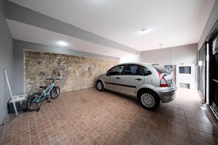 Casa à venda com 200m², 3 quartos e 3 vagasGaragem