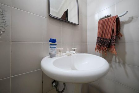 Lavabo de casa à venda com 3 quartos, 200m² em Vila Euthalia, São Paulo
