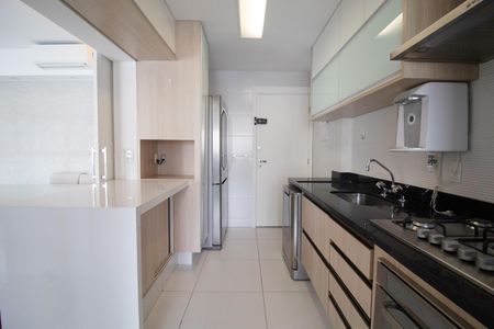 Apartamento à venda com 122m², 3 quartos e 2 vagas Apartamento à venda com 122m², 3 quartos e 2 vagasCozinha