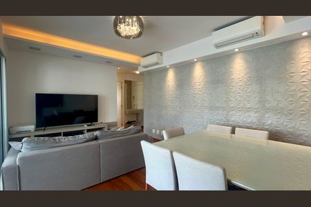 Apartamento para alugar com 122m², 3 quartos e 2 vagas Apartamento para alugar com 122m², 3 quartos e 2 vagasSala