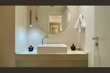 Apartamento para alugar com 122m², 3 quartos e 2 vagas Apartamento para alugar com 122m², 3 quartos e 2 vagasLavabo