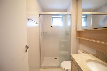 Apartamento à venda com 122m², 3 quartos e 2 vagas Apartamento à venda com 122m², 3 quartos e 2 vagasBanheiro Suíte 1