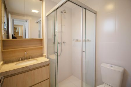 Apartamento à venda com 122m², 3 quartos e 2 vagas Apartamento à venda com 122m², 3 quartos e 2 vagasBanheiro Suíte 3