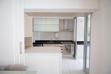 Apartamento à venda com 122m², 3 quartos e 2 vagas Apartamento à venda com 122m², 3 quartos e 2 vagasCozinha