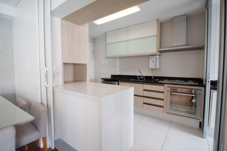 Apartamento à venda com 122m², 3 quartos e 2 vagas Apartamento à venda com 122m², 3 quartos e 2 vagasCozinha