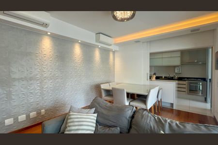 Apartamento para alugar com 122m², 3 quartos e 2 vagas Apartamento para alugar com 122m², 3 quartos e 2 vagasSala