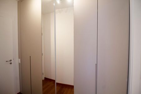 Apartamento à venda com 122m², 3 quartos e 2 vagas Apartamento à venda com 122m², 3 quartos e 2 vagasSuíte 1