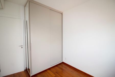 Apartamento à venda com 122m², 3 quartos e 2 vagas Apartamento à venda com 122m², 3 quartos e 2 vagasSuíte 3