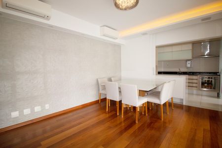 Apartamento à venda com 3 quartos, 122m² em Pinheiros, São Paulo