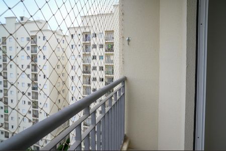 Varanda de apartamento para alugar com 2 quartos, 48m² em Vila Firmiano Pinto, São Paulo