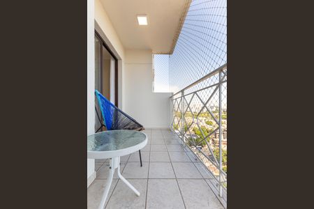 Apartamento para alugar com 52m², 2 quartos e 1 vaga Apartamento para alugar com 52m², 2 quartos e 1 vagaVaranda