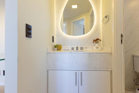 Apartamento para alugar com 52m², 2 quartos e 1 vaga Apartamento para alugar com 52m², 2 quartos e 1 vagaBanheiro social