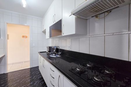 Apartamento à venda com 65m², 3 quartos e 2 vagasCozinha