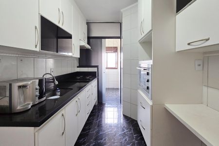 Apartamento à venda com 65m², 3 quartos e 2 vagasCozinha