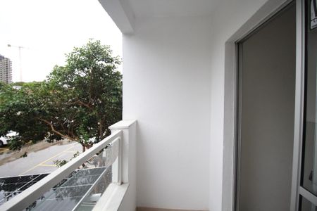 Sacada de apartamento à venda com 3 quartos, 63m² em Jardim Itu Sabará, Porto Alegre