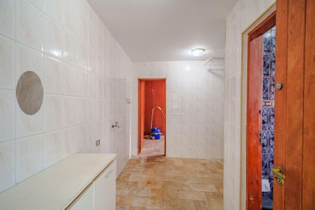 Casa de condomínio para alugar com 400m², 4 quartos e 5 vagas Casa de condomínio para alugar com 400m², 4 quartos e 5 vagasÁrea de Serviço 2