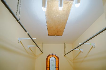 Casa de condomínio para alugar com 400m², 4 quartos e 5 vagas Casa de condomínio para alugar com 400m², 4 quartos e 5 vagasCloset da Suíte 1