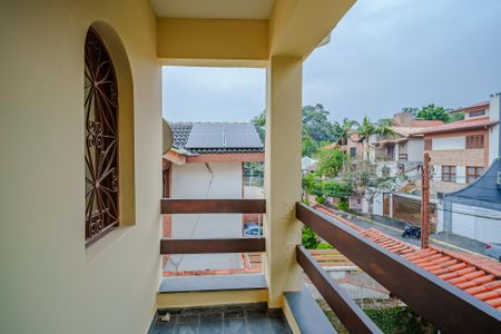 Casa de condomínio para alugar com 400m², 4 quartos e 5 vagas Casa de condomínio para alugar com 400m², 4 quartos e 5 vagasVaranda da Suíte
