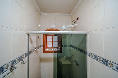 Casa de condomínio para alugar com 400m², 4 quartos e 5 vagas Casa de condomínio para alugar com 400m², 4 quartos e 5 vagasBanheiro social
