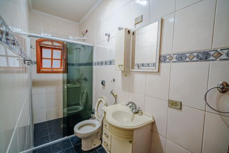 Casa de condomínio para alugar com 400m², 4 quartos e 5 vagas Casa de condomínio para alugar com 400m², 4 quartos e 5 vagasBanheiro social