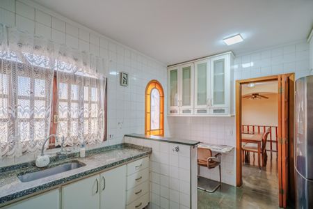 Casa de condomínio para alugar com 400m², 4 quartos e 5 vagas Casa de condomínio para alugar com 400m², 4 quartos e 5 vagasCozinha