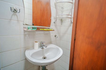 Casa de condomínio para alugar com 400m², 4 quartos e 5 vagas Casa de condomínio para alugar com 400m², 4 quartos e 5 vagasLavabo