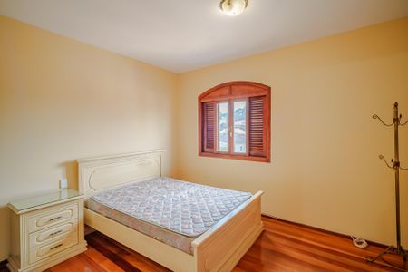 Casa de condomínio para alugar com 400m², 4 quartos e 5 vagas Casa de condomínio para alugar com 400m², 4 quartos e 5 vagasSuíte 2