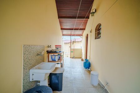 Casa de condomínio para alugar com 400m², 4 quartos e 5 vagas Casa de condomínio para alugar com 400m², 4 quartos e 5 vagasÁrea de Serviço