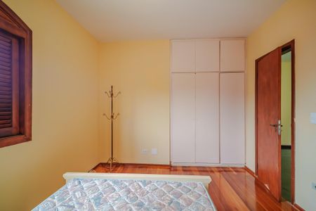 Casa de condomínio para alugar com 400m², 4 quartos e 5 vagas Casa de condomínio para alugar com 400m², 4 quartos e 5 vagasSuíte 2