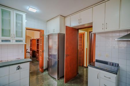 Casa de condomínio para alugar com 400m², 4 quartos e 5 vagas Casa de condomínio para alugar com 400m², 4 quartos e 5 vagasCozinha