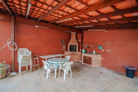 Casa de condomínio para alugar com 400m², 4 quartos e 5 vagas Casa de condomínio para alugar com 400m², 4 quartos e 5 vagasChurrasqueira