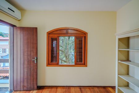 Casa de condomínio para alugar com 400m², 4 quartos e 5 vagas Casa de condomínio para alugar com 400m², 4 quartos e 5 vagasSuíte 1
